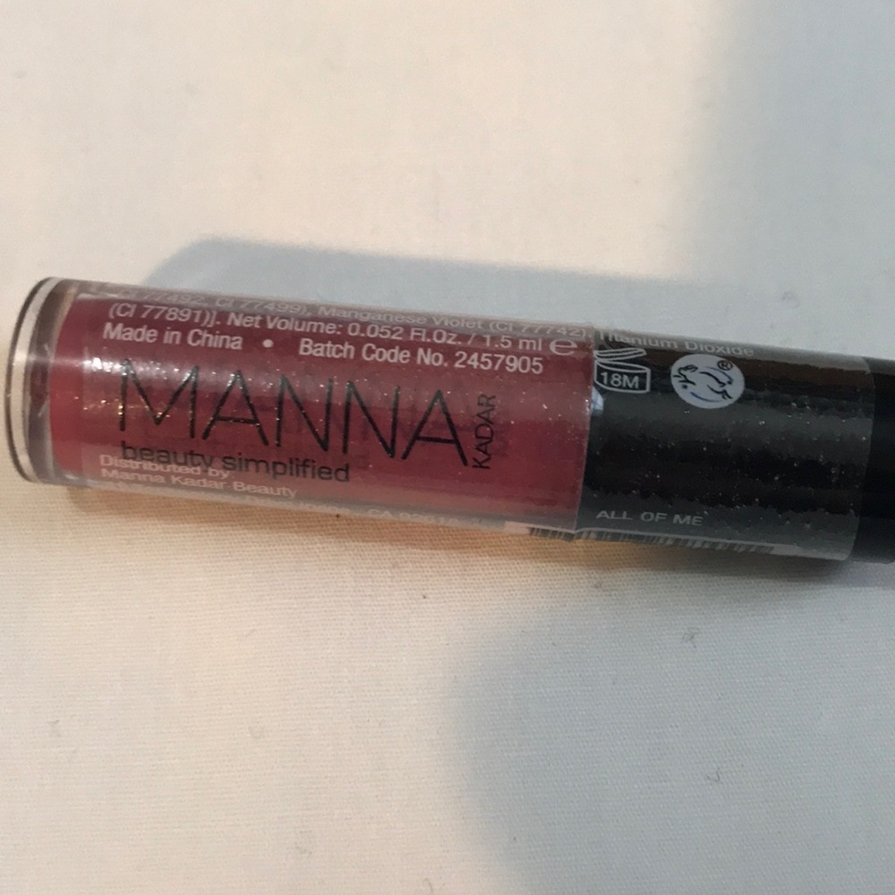 NWOT Manna Kadar Liplocked 0.052 fl.oz “All of Me”